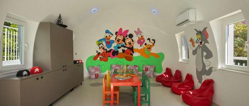 Side Star Elegance 4